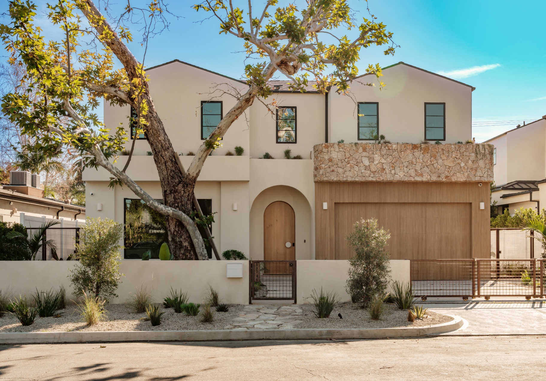 Casa Blix custom home exterior